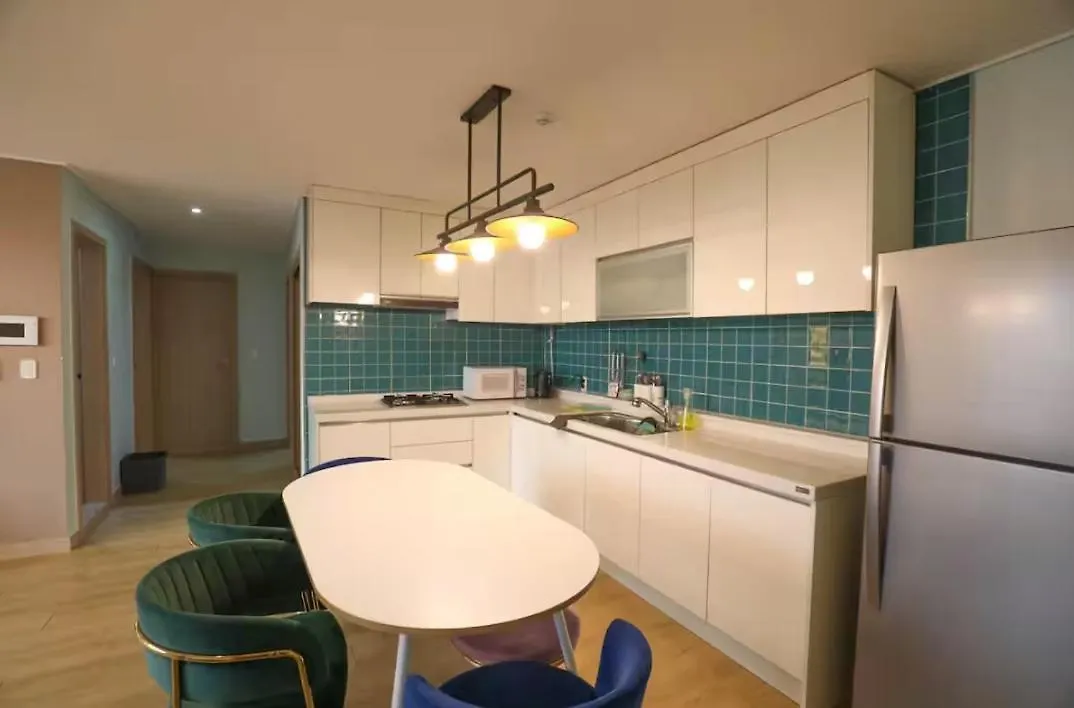 A Bridge House 1-B Hotel Incheon Guest house