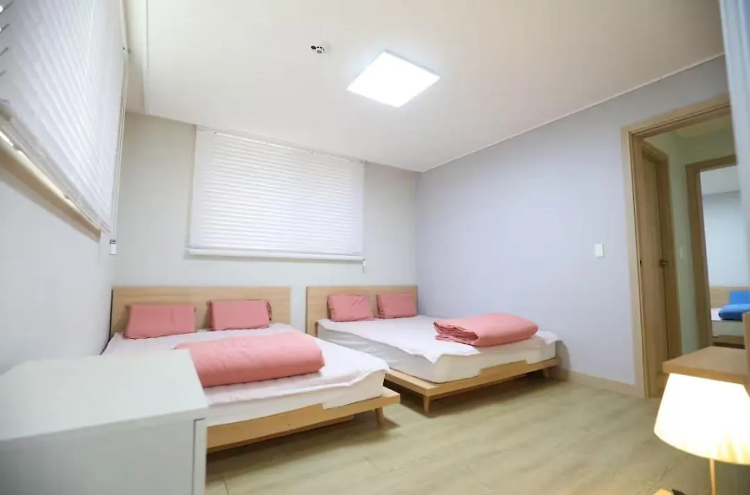 A Bridge House 1-B Hotel Incheon South Korea