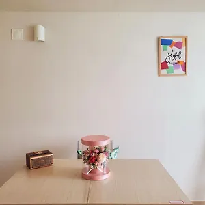 Cozy - Experience Like Comfort アパート